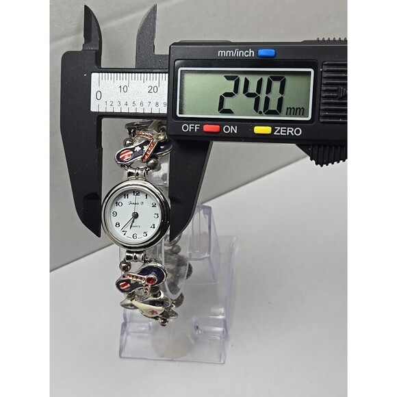 Jennie B Avon Patriotic Flip Flops Charm Bracelet Watch New Battery USA Beach - Picture 4 of 9